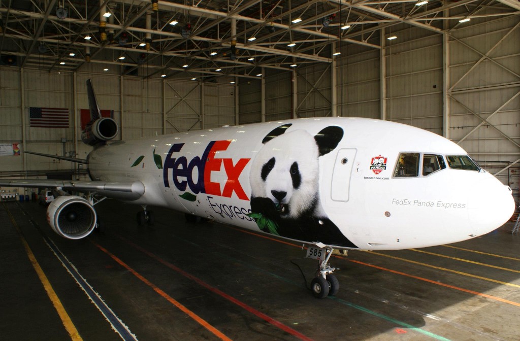 Panda Diplomacy - FedeX panda plane