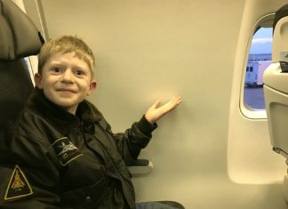 This kid who didn’t get his window seat